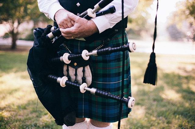 bagpipe-349717_640