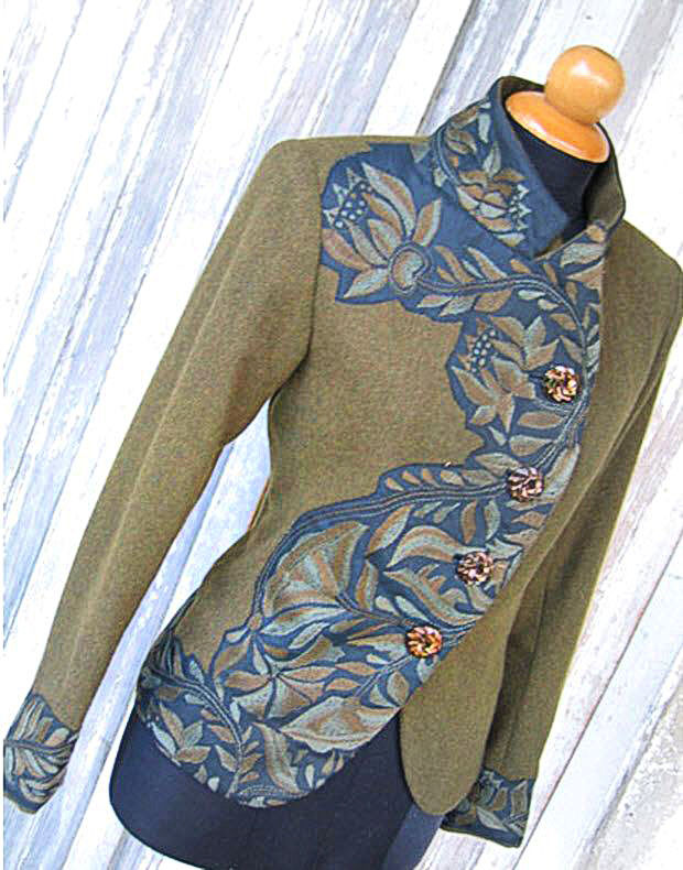 Охота за красотой: пальто с декоративной вышивкой и интересными вариантами отделки, фото № 43