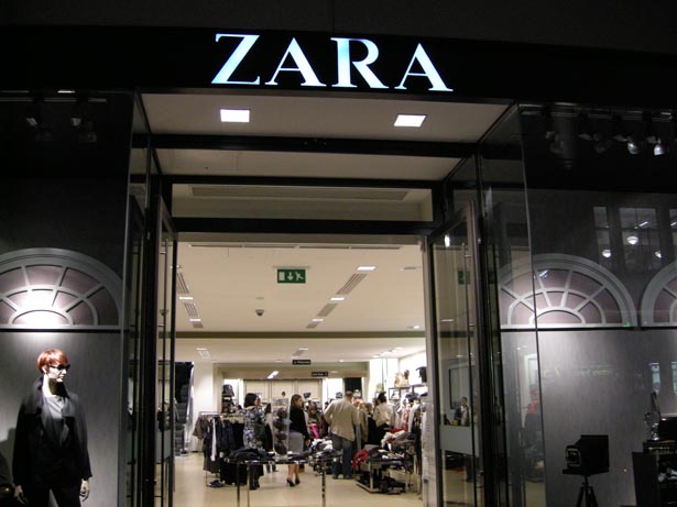 Zara_-_London,_UK_27.jpg